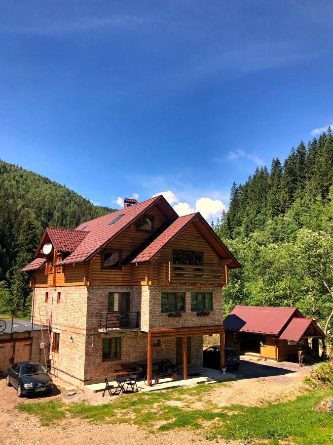 Hotel Під Магурою Vorochta Exteriér fotografie