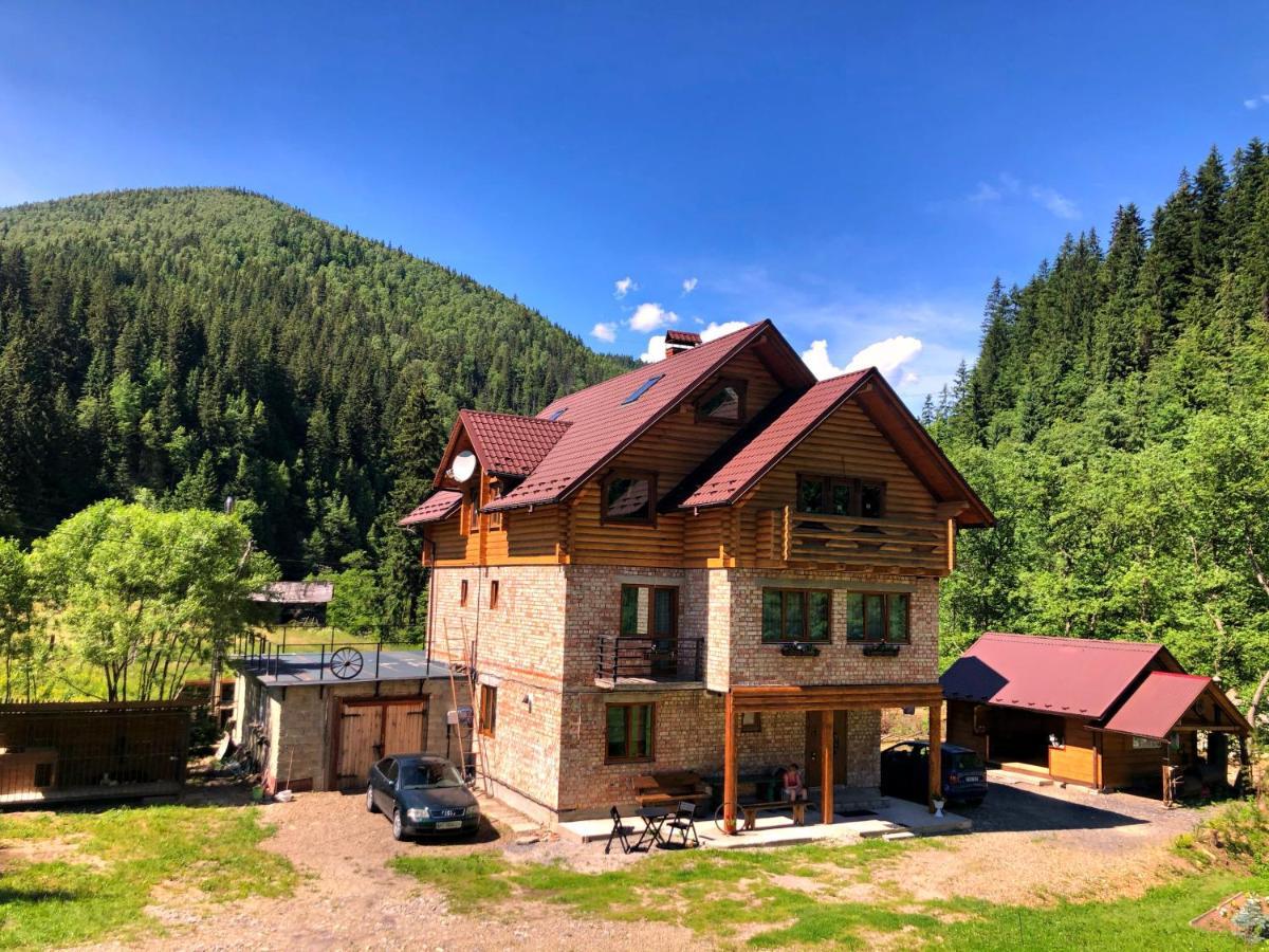 Hotel Під Магурою Vorochta Exteriér fotografie